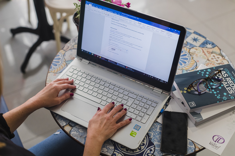 Vatoel Social Media y Marketing Digital - Propuesta de Valor Vatoel Social Media y Marketing Digital - Propuesta de Valor